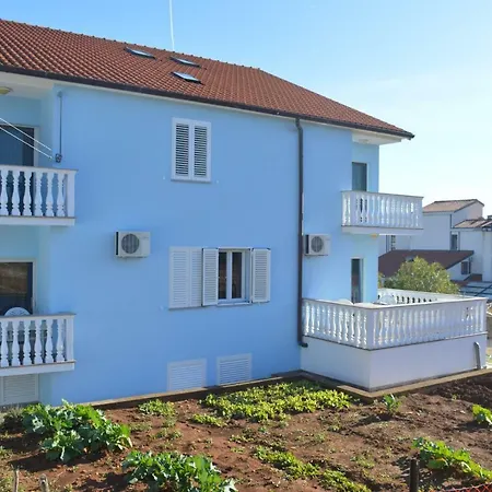 Apartments Charlie Krk Town Exterior photo